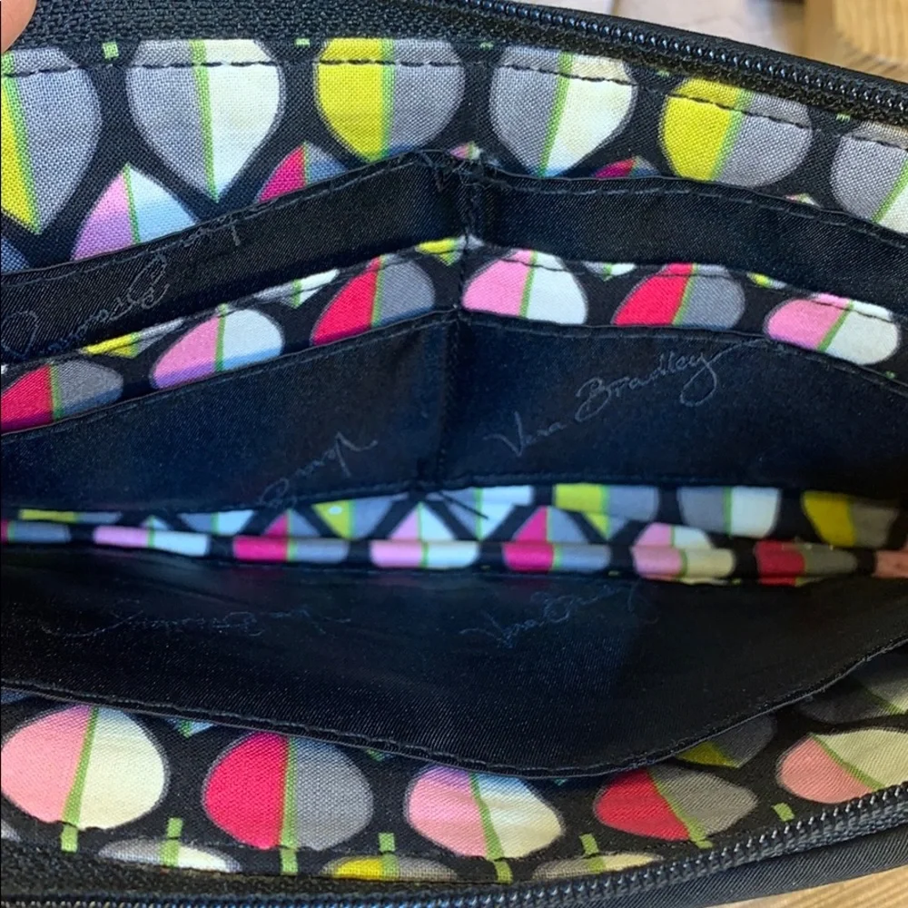 Vera Bradley multi-pocket wallet w/zipper coin pkt - Picture 7 of 14
